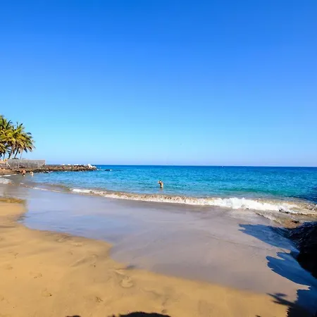 Orange Volcano Apartment, Free Access To The Fariones Sports Center 아파트