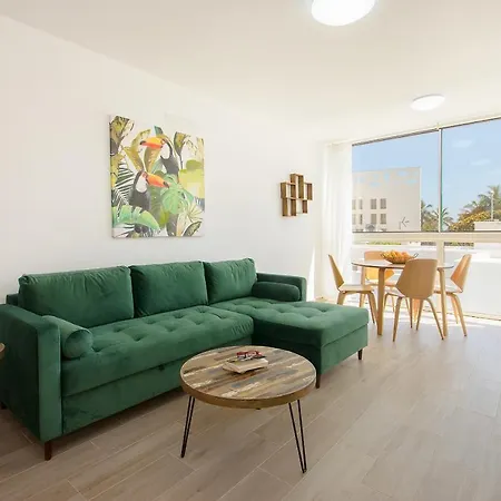 Apartment Orange Volcano Apartment, Free Access To The Fariones Sports Center *