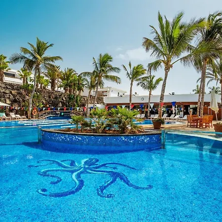 Orange Volcano Apartment, Free Access To The Fariones Sports Center * Puerto del Carmen (Lanzarote)