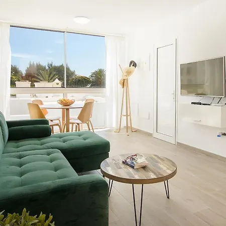 Orange Volcano Apartment, Free Access To The Fariones Sports Center 아파트