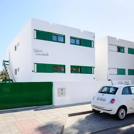 Orange Volcano Apartment, Free Access To The Fariones Sports Center Apartment *