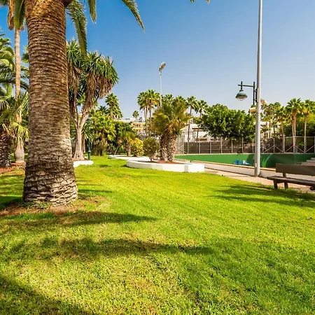 Orange Volcano Apartment, Free Access To The Fariones Sports Center *